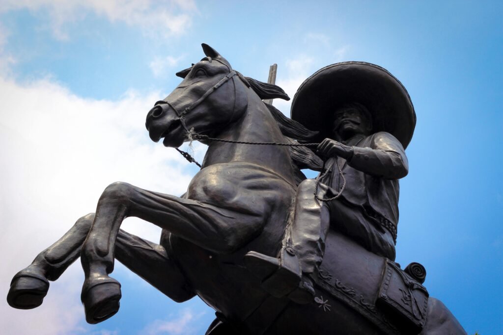 Los Personajes Más Importantes de la Historia de México y su Legado